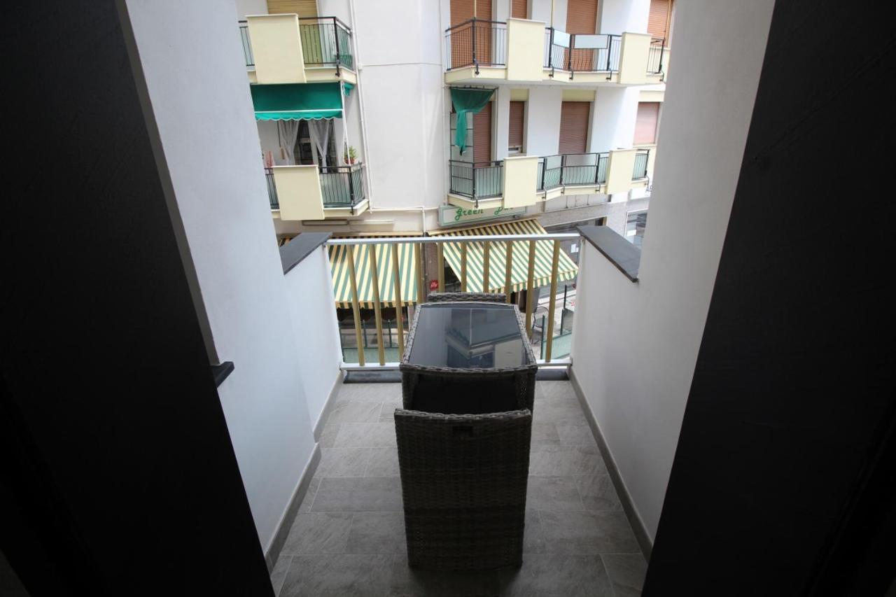 Persea Mare Appartamenti Arma di Taggia Exterior photo